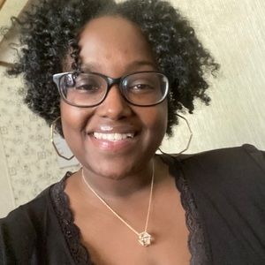 Meet your Posher, Kendra